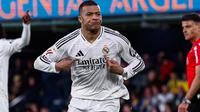 Penyerang Real Madrid, Kylian Mbappe, dalam pertandingan&nbsp;La Liga melawan Villarreal di El Madrigal, Minggu dini hari WIB (16-3-2025). (Bola.com/X realmadriden)
