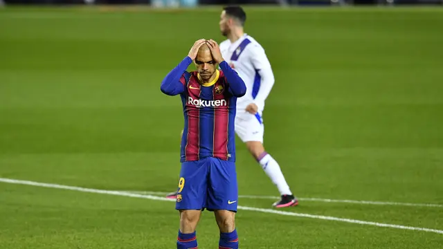 Foto Liga Spanyol: Tanpa Messi, Barcelona Ditahan Eibar 1-1