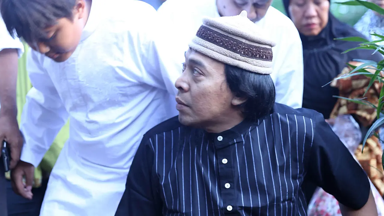 [Bintang] Komeng