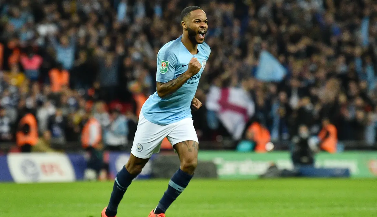 6. Raheem Sterling (Manchester City) - Overall 87 (Naik 2 Poin). (AFP/Glyn Kirk)