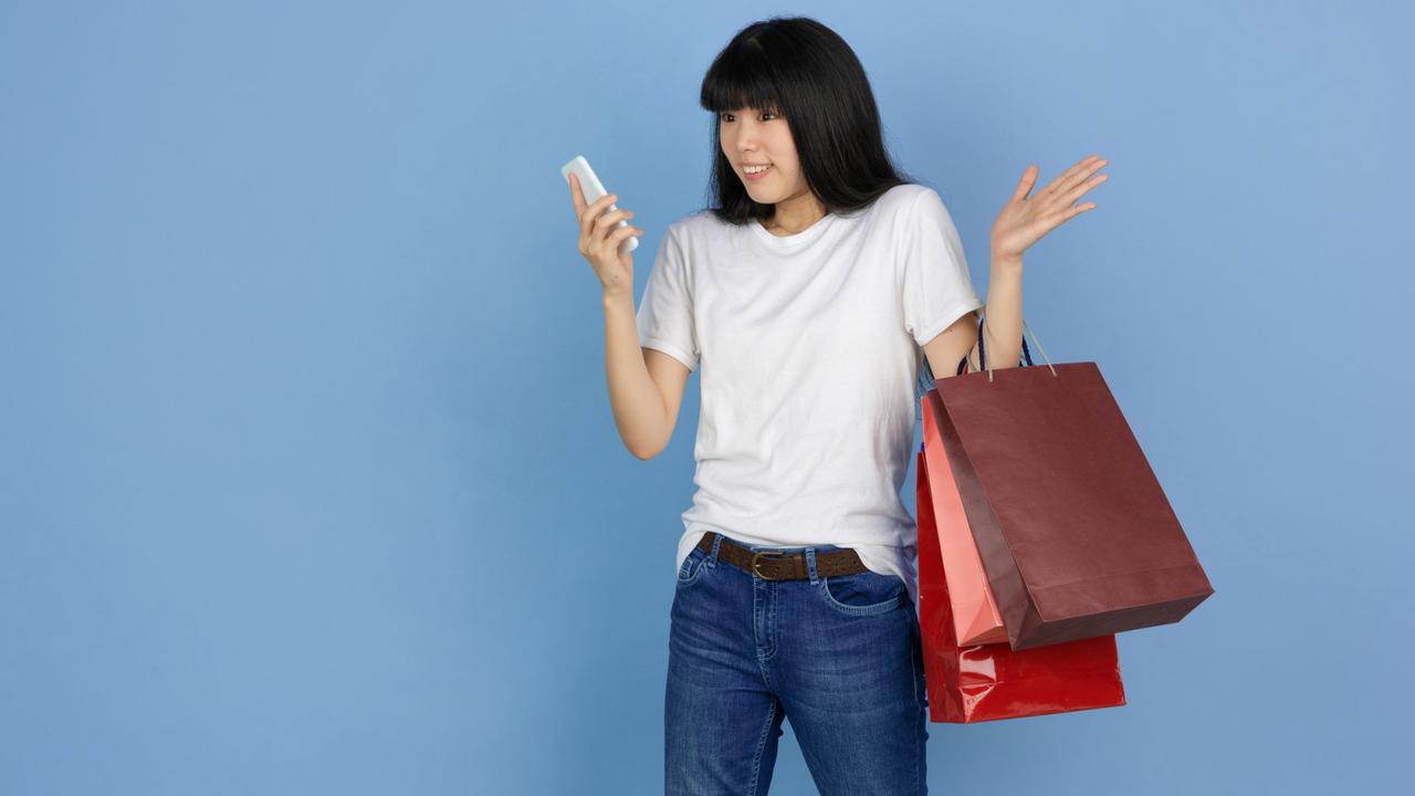 Ilustrasi belanja online, belanja, shopping, refund