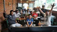 Eks Arema dan Persebaya Nonbar Final Piala Presiden di Kaki Gunung Bromo 