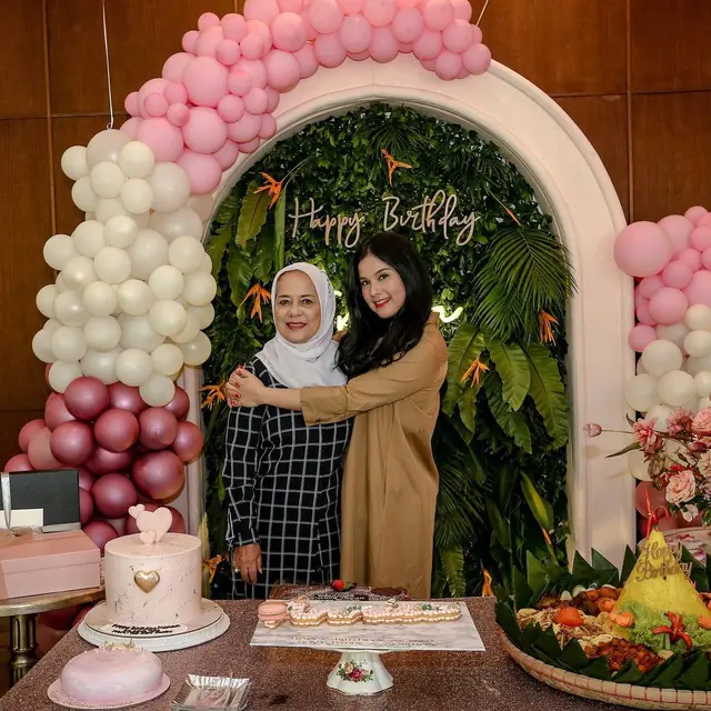 Ulang tahun Annisa Pohan yang ke-39. (Sumber: Instagram/annisayudhoyono)