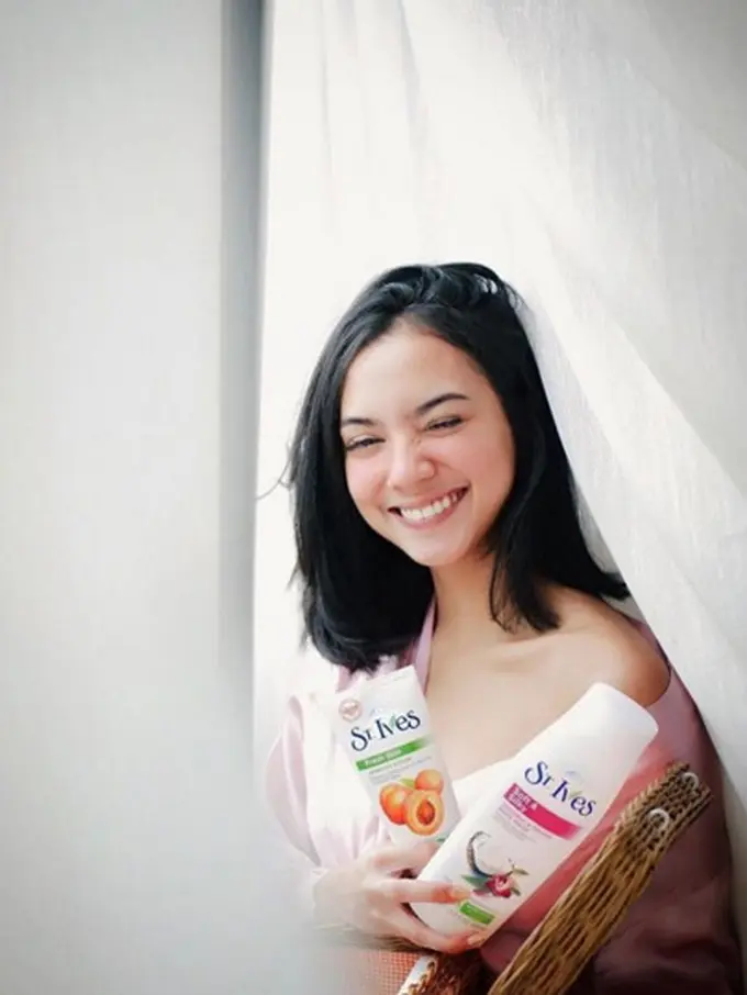 St. Ives - Face Scrub/Image: @stivesindonesia