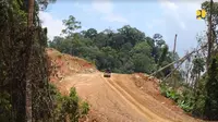 Pembangunan jalan di perbatasan Kalimantan (Foto:Dok Kementerian PUPR)