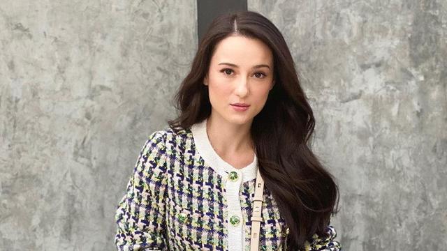 6 Potret Terbaru Julie Estelle Usai Menikah, Kini Menetap di Amerika Serikat