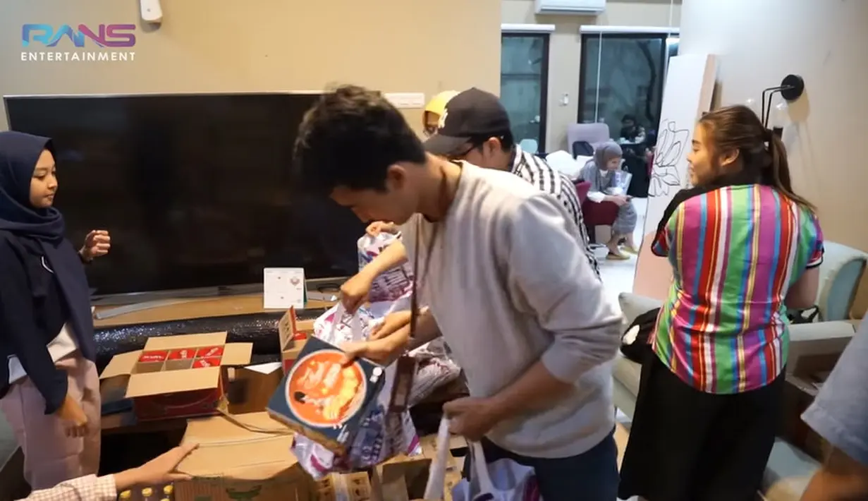 <p>Nagita Slavina dan Raffi Ahmad (Youtube/Rans Entertainmens)</p>