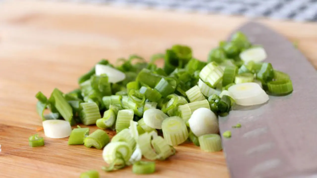 manfaat sehat daun bawang