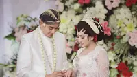 Akhirnya Tata Janeeta Pamer Wajah Suami Baru, Warganet: Selamat untuk Mas Broto