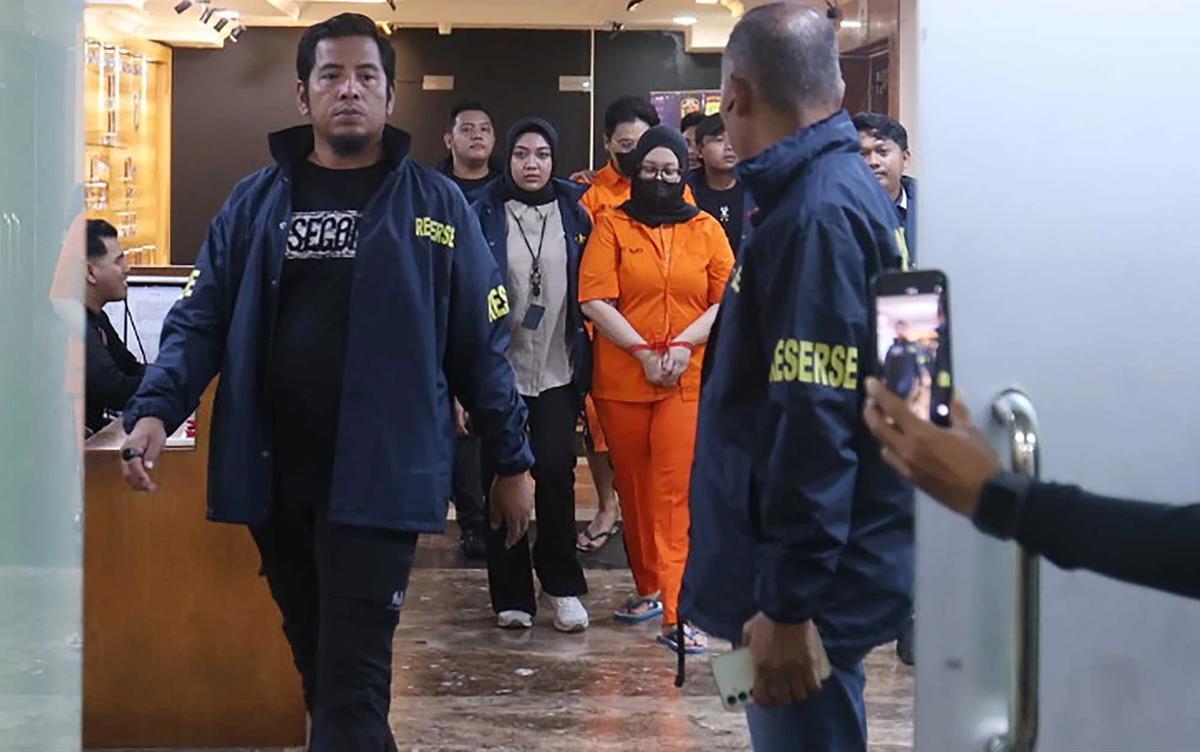 FOTO: Penampakan Pemilik WO Ayu Puspita Usai Ditetapkan sebagai Tersangka