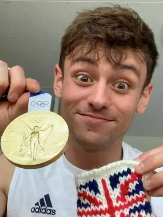 Viral, Atlet Loncat Indah Inggris Ini Kedapatan Sibuk Merajut di Olimpiade Tokyo 2020