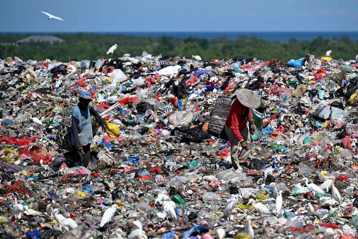 FOTO: TPA Suwung Kembali Dibuka Sementara