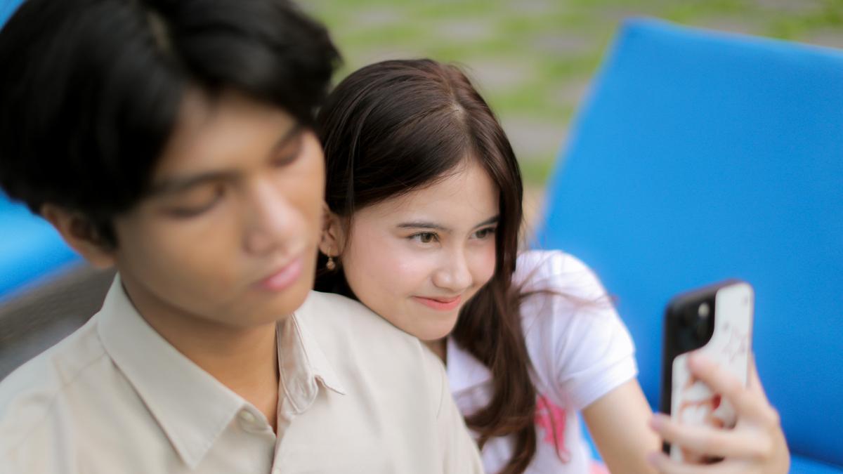 Pasangan Bersikap Tak Lagi Sama? Begini Cara Menghadapinya