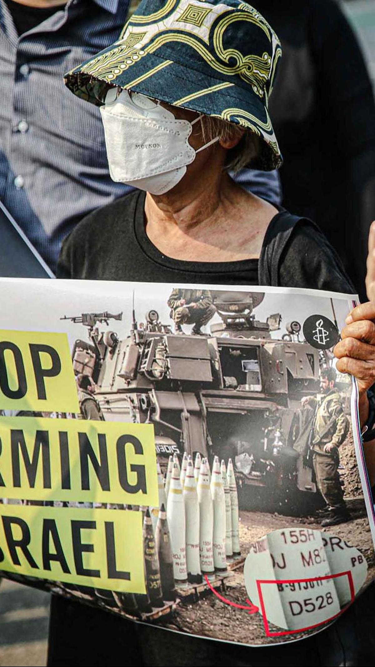 Mereka mendesak Amerika Serikat dan negara-negara sekutunya untuk memastikan Israel menghentikan serangan besar-besaran di Jalur Gaza.