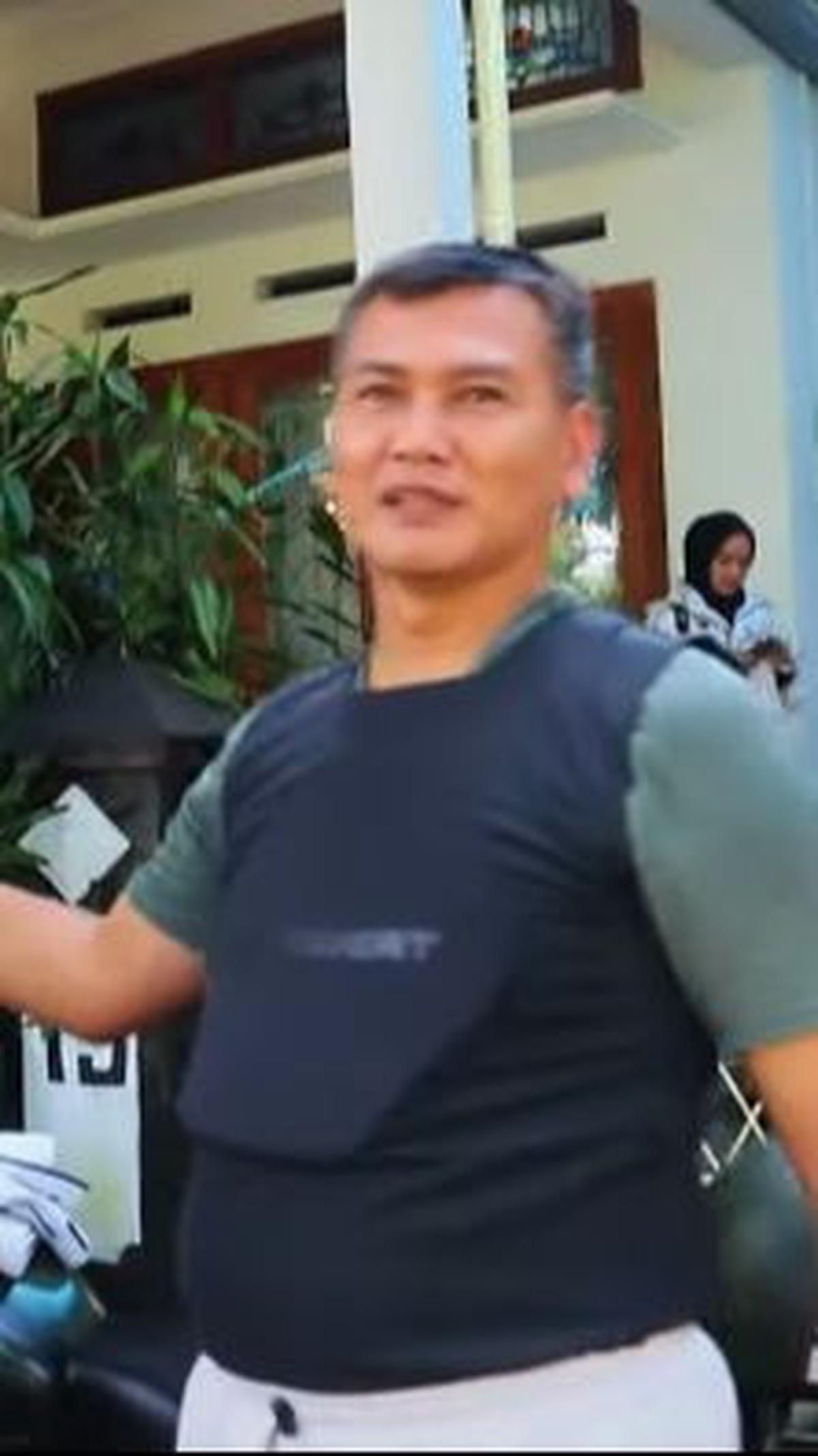 Mayjen Kunto Ketemu Ular Besar pakai Mahkota<br>