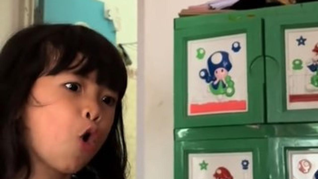 Momen Bercanda Haji Malih Bareng Melisya, sang Anak Punya Logat Mirip Bapaknya Plek Ketiplek