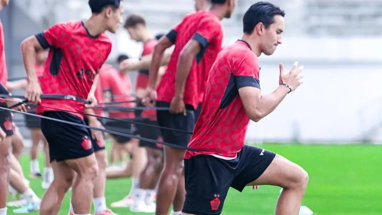 Ezra Walian