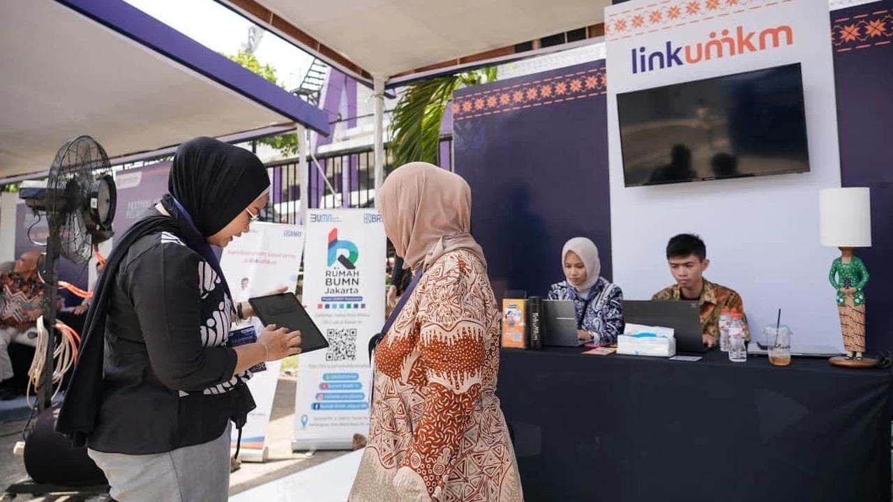NM Kitchen Usaha Camilan Berbasis Resep Keluarga
