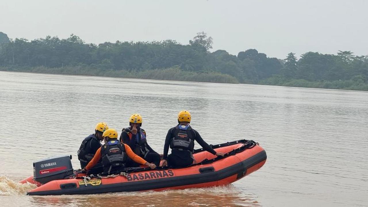 Tim SAR Perluas Area Pencarian Wanita Terjun Sungai Jambi, Hadapi Arus Deras