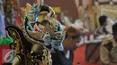 Sebuah wayang golek dipajang saat Festival Naskah Nusantara, Perpustakaan Nasional, Jakarta (14/9/2015). Wayang golek di bandrol 400 ribu rupiah hingga jutaan rupiah. (Liputan6.com/ Gempur M Surya)