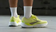 6 Sepatu untuk Jalan Kaki 20 Ribu Langkah, Bantalan Nyaman untuk Aktivitas Seharian
