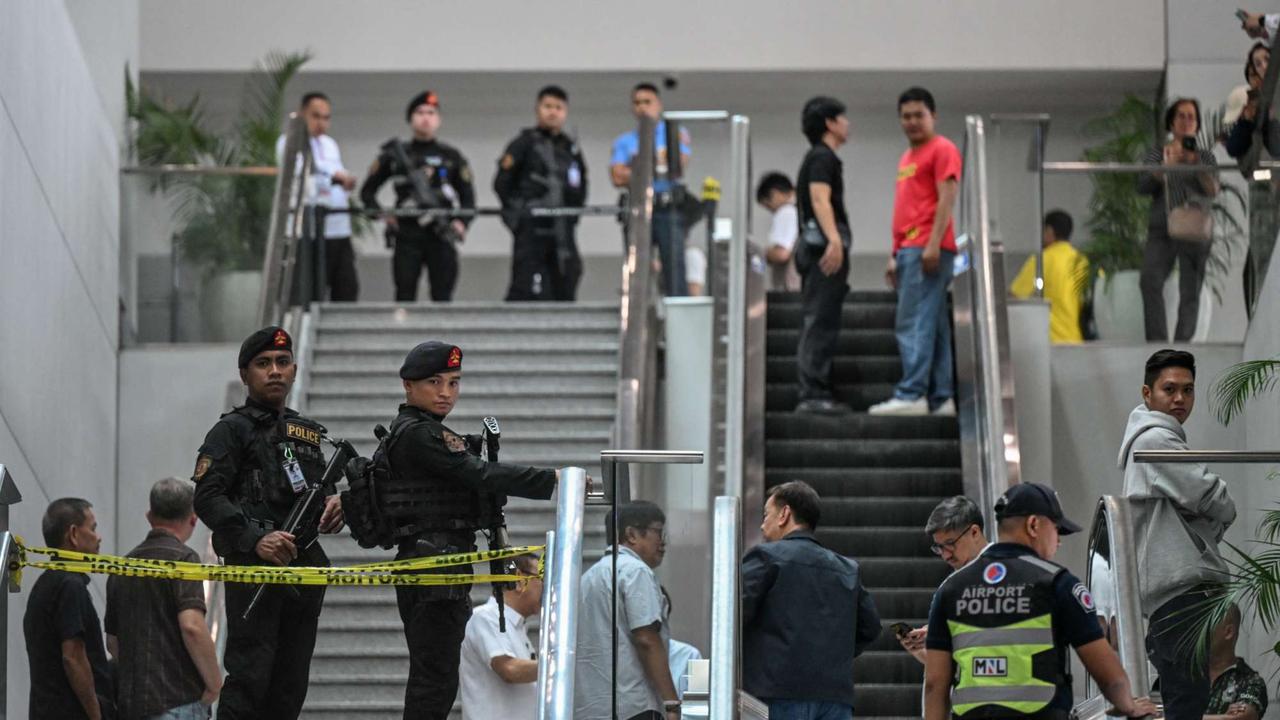 Bandara Manila dijaga ketat saat penangkapan mantan Presiden Filipina Rodrigo Duterte