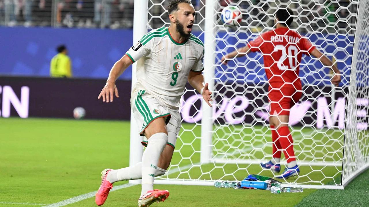 FOTO: Yordania Tersingkir Setelah Takluk  1-2 dari Aljazair