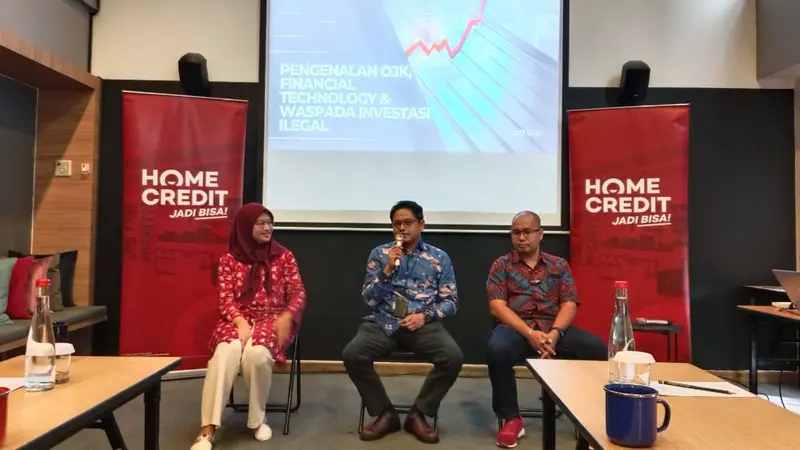 Home Credit Bersama OJK Imbau Masyarakat Waspada Pinjol Ilegal