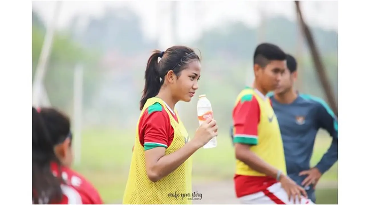 6 Potret Cantik Shafira Ika Putri, Atlet Sepak Bola Asal Suarabaya