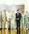 Maia Estianty dan Mulan Jameela kenakan kebaya hijau mint di pernikahan Al Ghazali dan Alyssa Daguise (@raffinagita1717)