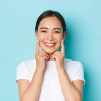 Perawatan gigi di klinik gigi seringkali membutuhkan biaya dan waktu. Foto: Freepik