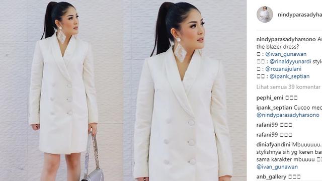 Ayu Ting Ting Dan Nindy Tepergok Pakai Dress Blazer Keren Mana Fashion Beauty Liputan6 Com