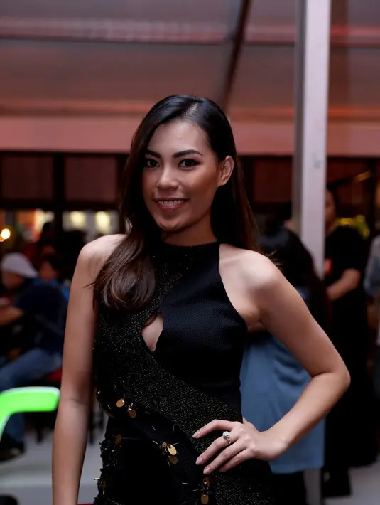 Kini, hubungan Viviane dan Sammy Simorangkir tampak semakin intim dari hari ke hari. (Andy Masela/Bintang.com)