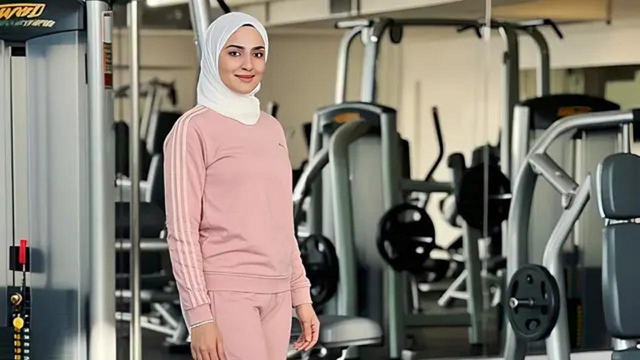 10 Gym Outfits Perempuan Hijab yang Elegan di 2025, Tampil Stylish Saat Olahraga