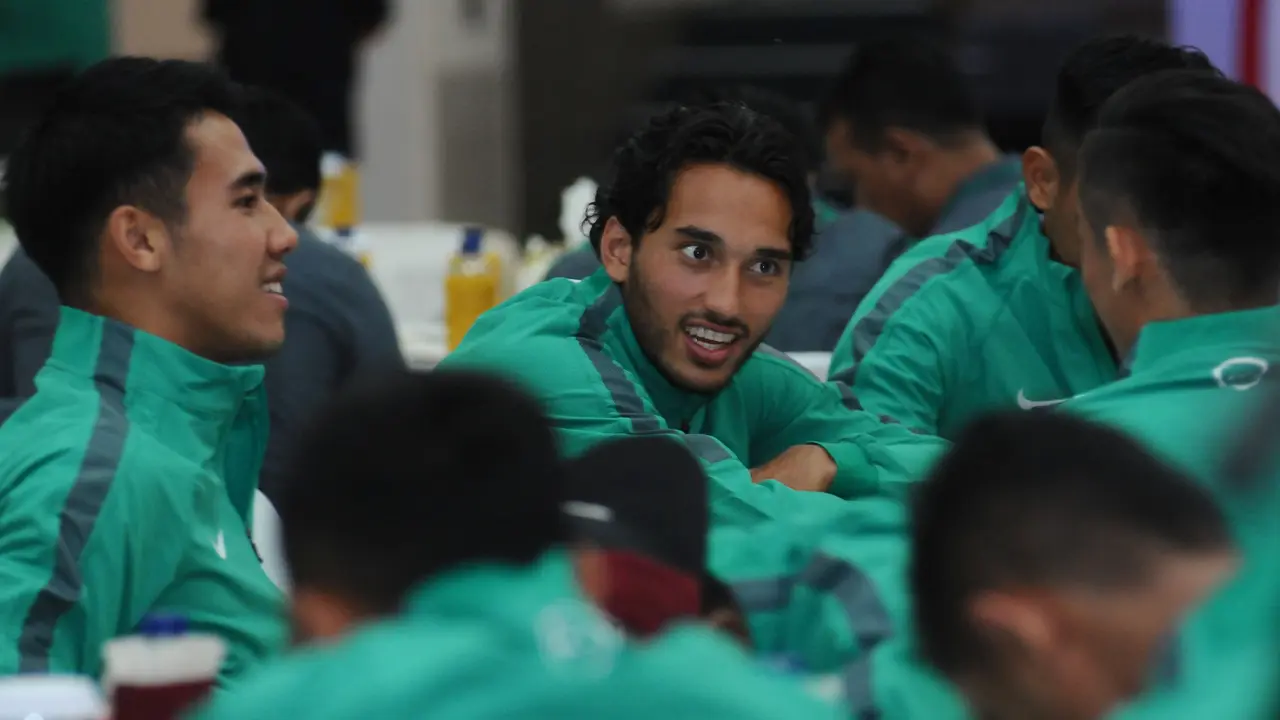 Ezra Walian