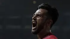 Gelandang Indonesia, Stefano Lilipaly, merayakan gol yang dicetaknya ke gawang Chinese Taipei pada laga Grup A Asian Games di Stadion Patriot, Bekasi, Minggu (12/8/2018). Indonesia menang 4-0 atas Chinese Taipei. (Bola.com/Vitalis Yogi Trisna)