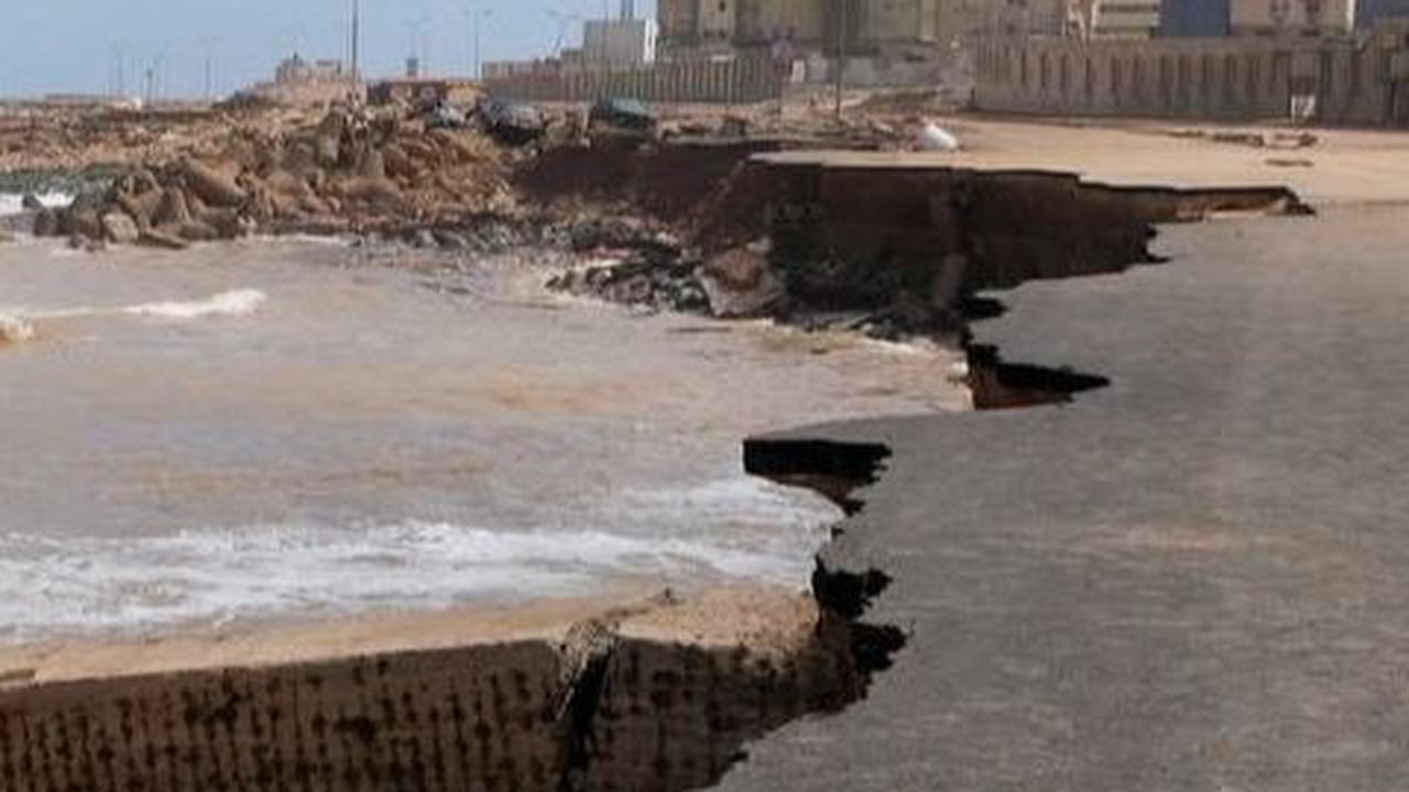 Menurut Palang Merah pada hari Selasa (12/9/2023) bencana banjir besar yang melanda Libya timur telah menyebabkan 10.000 orang hilang.<br>