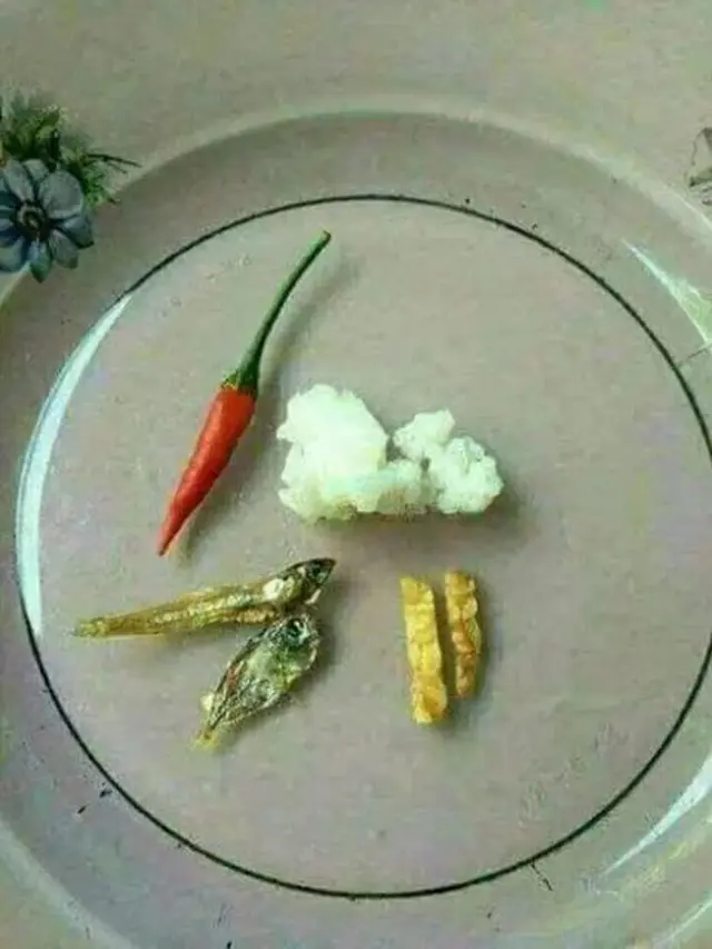 6 Menu Akhir Bulan Ditata ala Makanan Mewah Ini Kelewat Unik