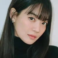 Cara mudah bikin poni korea di rumah saja seperti Shin Min Ah/dok. Instagram Shin Min Ah