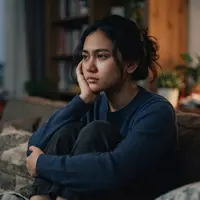 Zodiak yang Sulit Melupakan Perkataan Orang Lain (AI Generated)