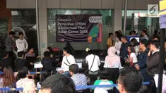 Pembukaan Asian Games 2018 akan segera digelar. Saking antusiasnya, penonton antre berjam-jam demi mendapat tiket.