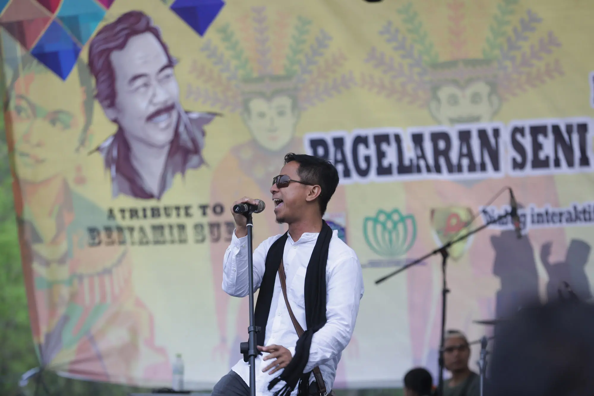 Sang Alang manggung di Pagelaran Seni Budaya Betawi & Nusantara, Tribute to Benyamin Sueb.