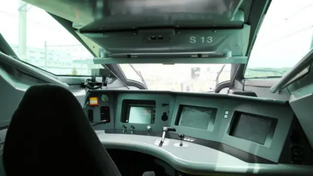 ALFA-X, kereta peluru Jepang berkecepatan 400 km/jam. Sumber: Geek