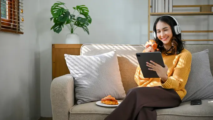 wanita february semangat diri