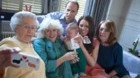 Lihat! Selfie Ratu Elizabeth dan Keluarga Kerajaan