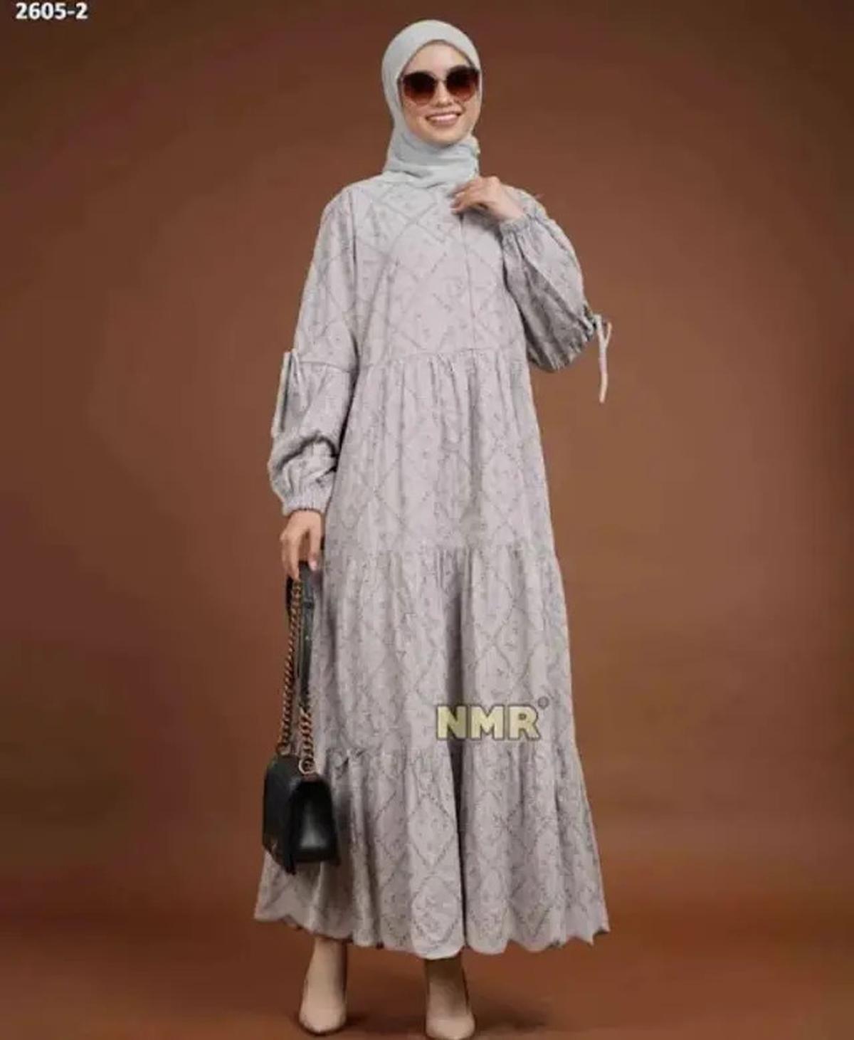 Model Baju Katun Bolong Jadi yang Paling Dicari untuk Lebaran 2025