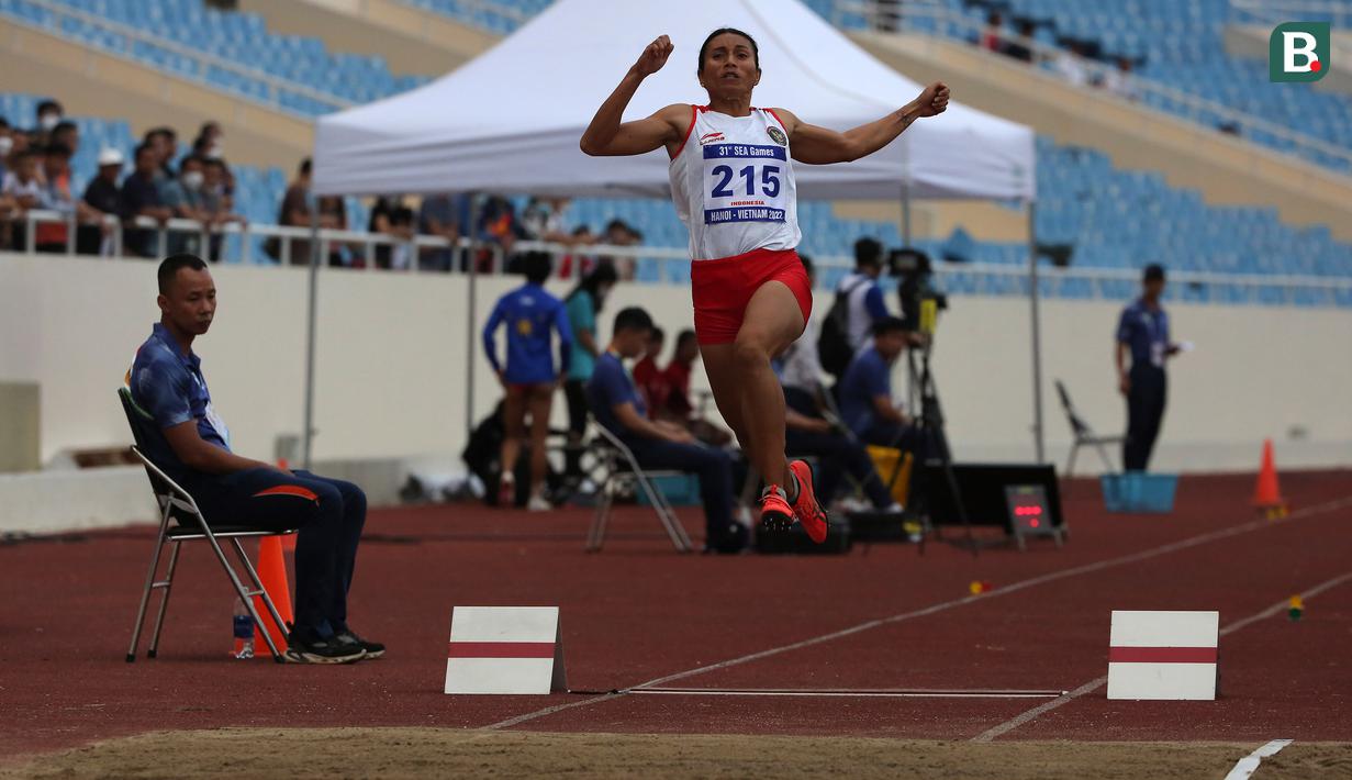 Hasil di SEA Games 2021 Vietnam ini tak lepas dari kurangnya adaptasi menjelang perlombaan. Maria Londa sama sekali tidak dapat mencoba lapangan karena belum siap usai menjadi venue upacara pembukaan. (Bola.com/Ikhwan Yanuar)