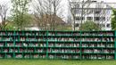 Di Ghent, dibangun sebuah perpustakaan besar yang tidak berdinding alias ada di outdoor. Perpustakaan bernama Bookyard ini adalah karya seorang seniman Italia, Massimo Bartolini pada tahun 2012 silam. (architizer.com)