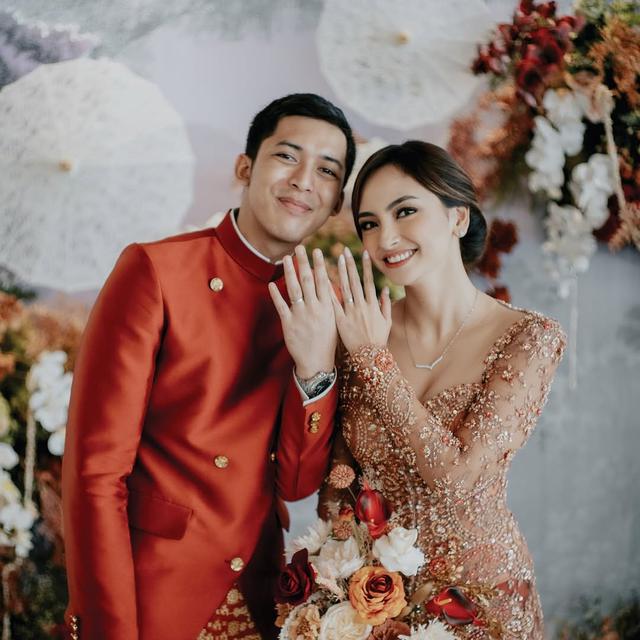 6 Potret Lamaran Valerie Tifanka Sahabat Jessica Mila, Diam-diam Bikin Terkejut