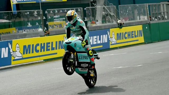 Adrian Fernandez